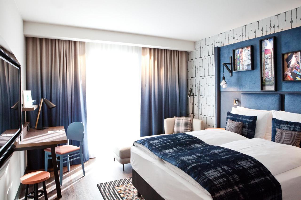 Standard Queen Room,1540758079:JPEG