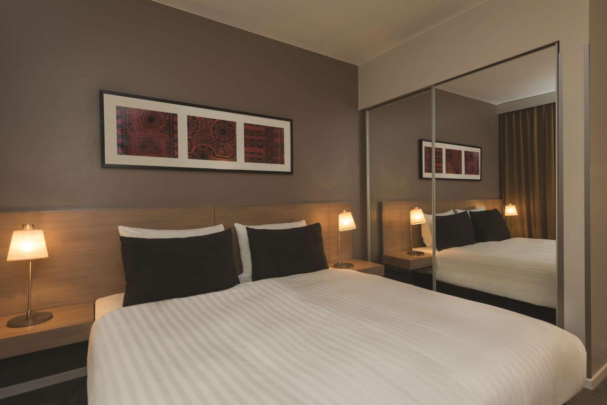 Two-Bedroom Apartment,1212132616:JPEG