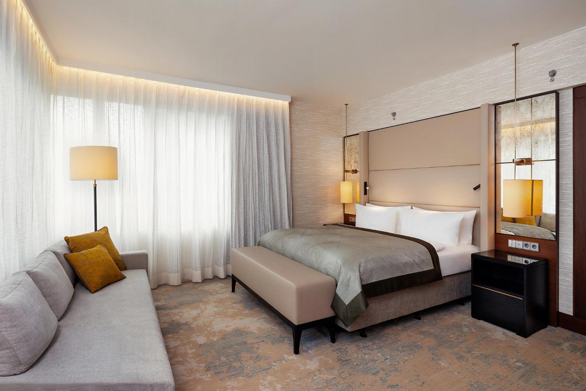Premium King Room,1351138927:JPEG