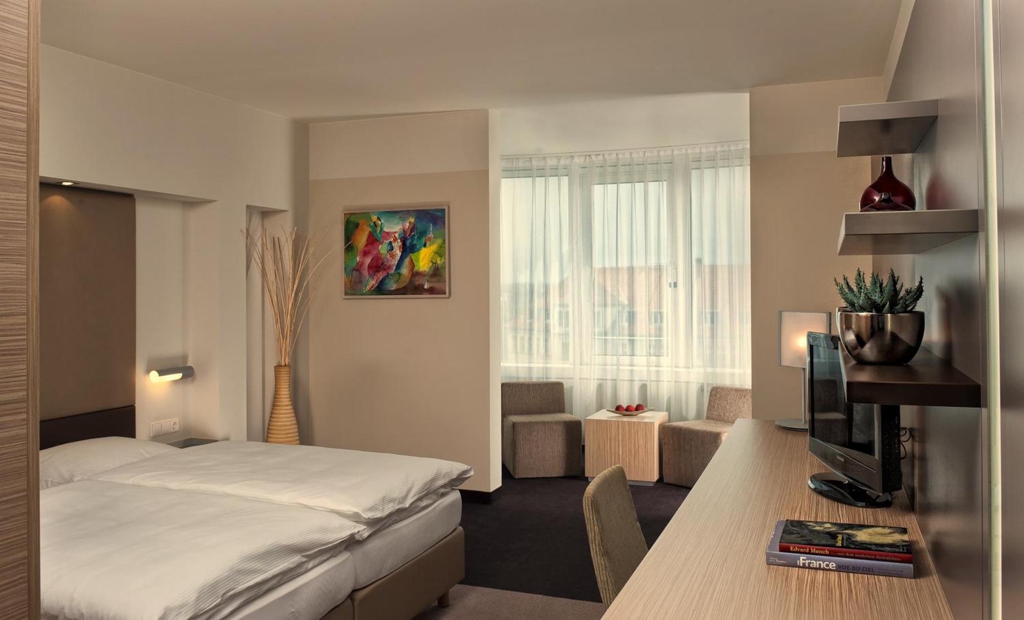 Deluxe Double or Twin Room