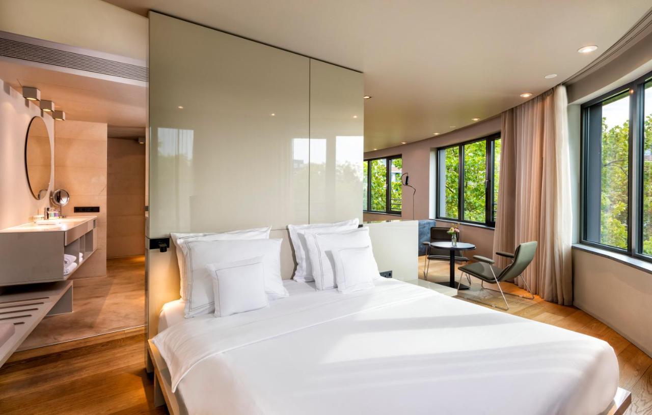 Junior Suite,1318829764:JPEG