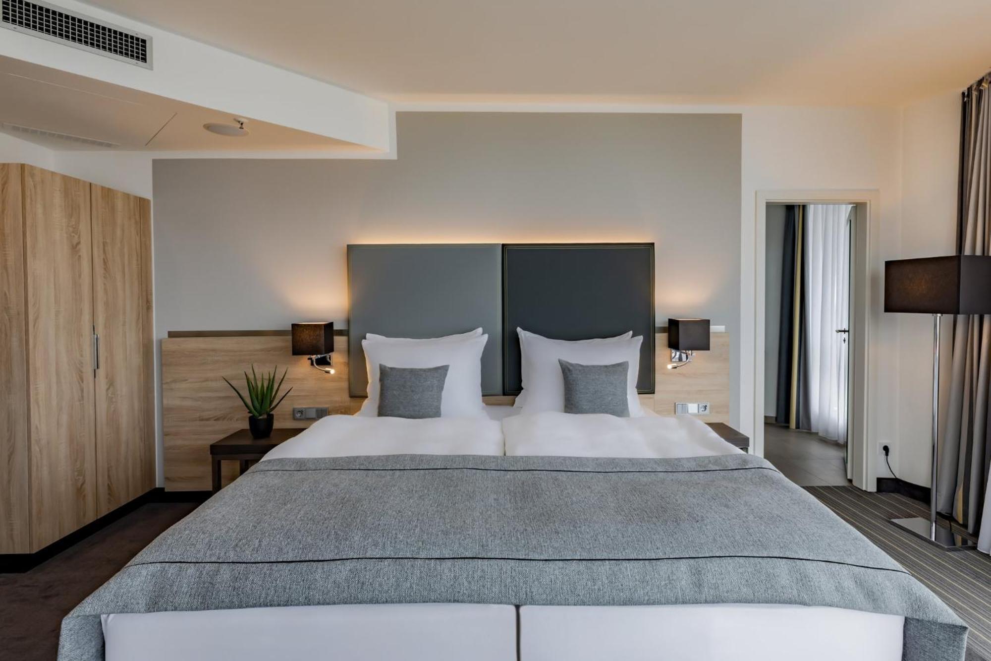 Standard Twin Room,1698918828:JPEG