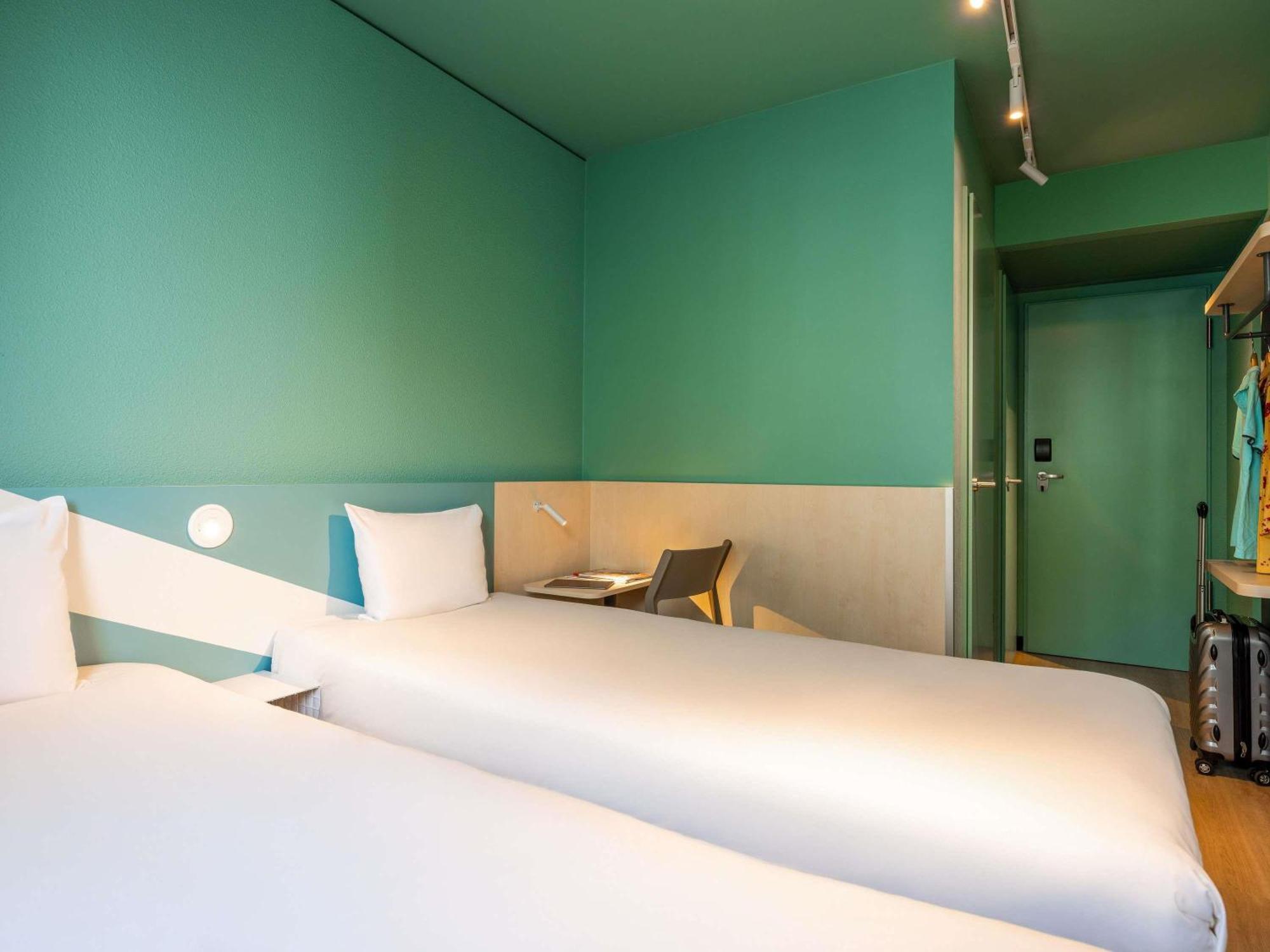 Standard Twin Room,1773749193:JPEG