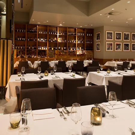 Ellington Hotel Berlin-3