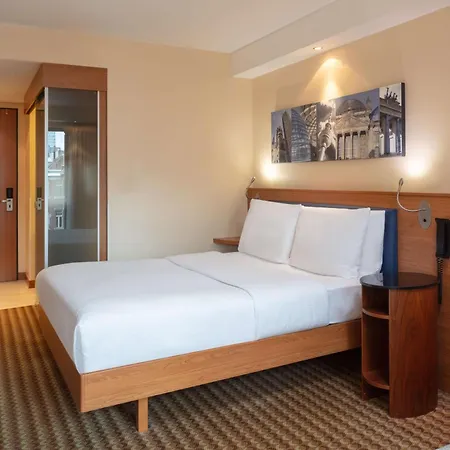 Hampton By Hilton Berlin City West-3